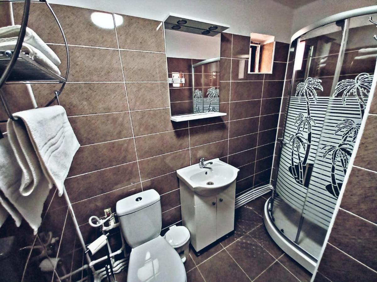 Camere In Regim Hotelier Brasov Bagian luar foto