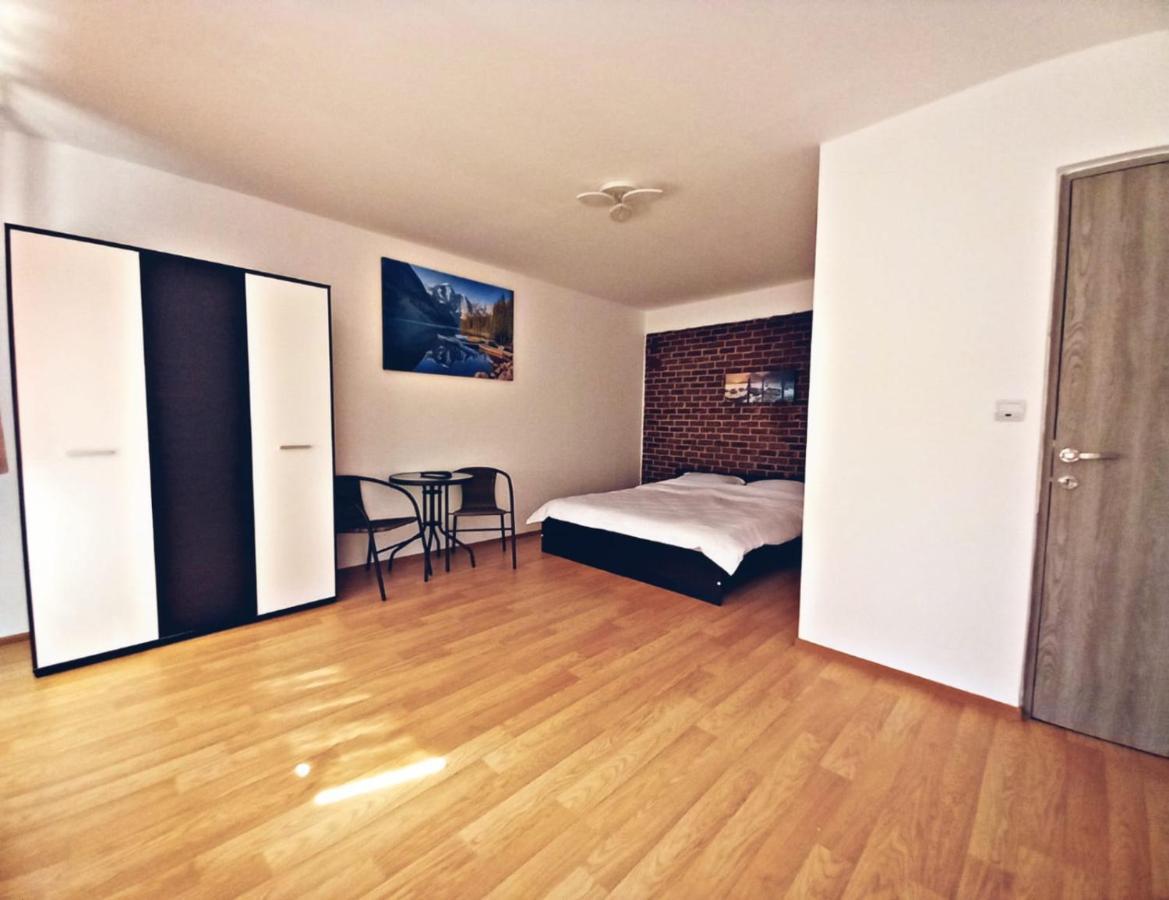 Camere In Regim Hotelier Brasov Bagian luar foto
