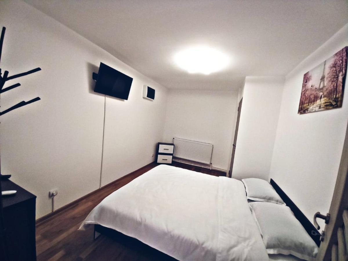 Camere In Regim Hotelier Brasov Bagian luar foto